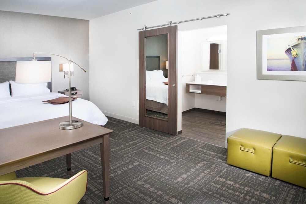 Hampton Inn & Suites La Porte - photo 18