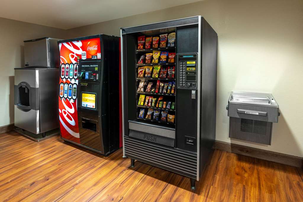 Microtel Inn & Suites by Wyndham Raton - photo 30