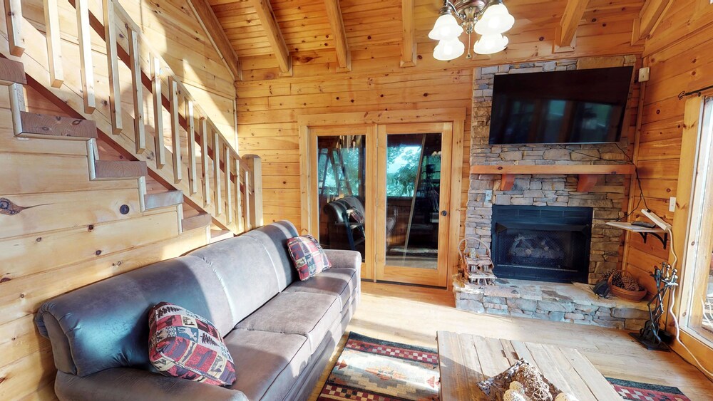 Eagle's View #356 — 4-Star Luxury Hotel in Sevierville, United States