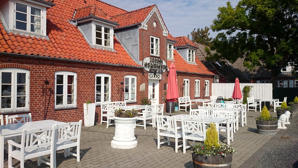Rudbøl Grænsekro in Tonder, Denmark