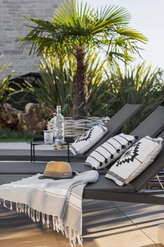 Villa Bewegte Berge — 4-Star Luxury Hotel in Kastelir, Croatia