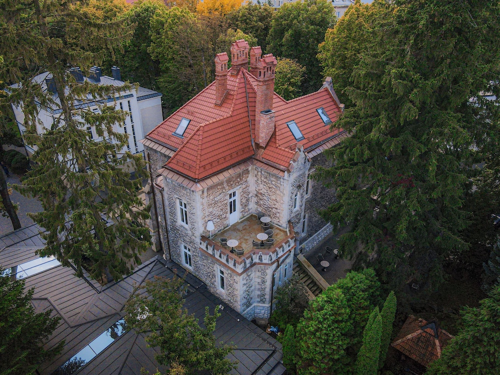 Lion's Castle — 4-Star Luxury Hotel in Lviv, Ukraine
