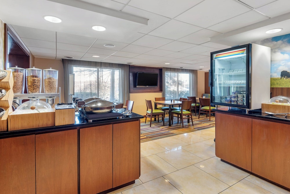 Fairfield by Marriott Inn & Suites Portland Maine Airport - photo 16