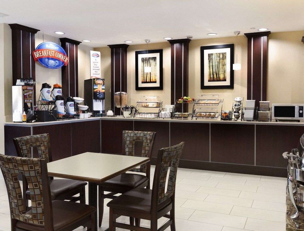 Baymont by Wyndham Victoria - photo 20