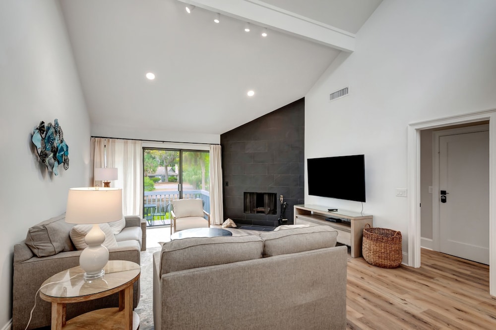 10 Turtle Lane at The Sea Pines Resort - photo 14