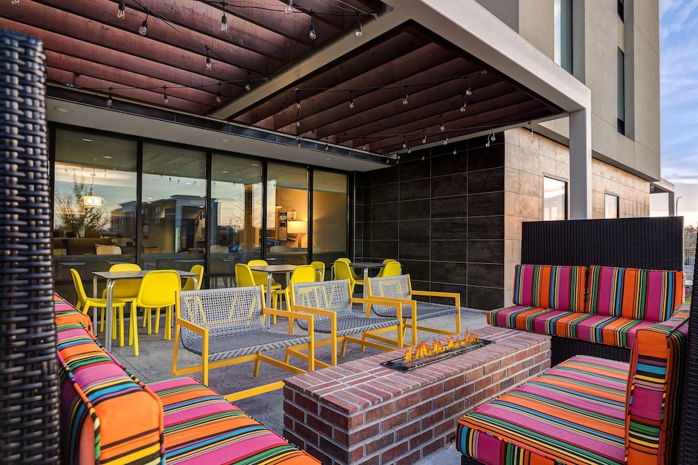Home2 Suites By Hilton Dekalb - photo 38