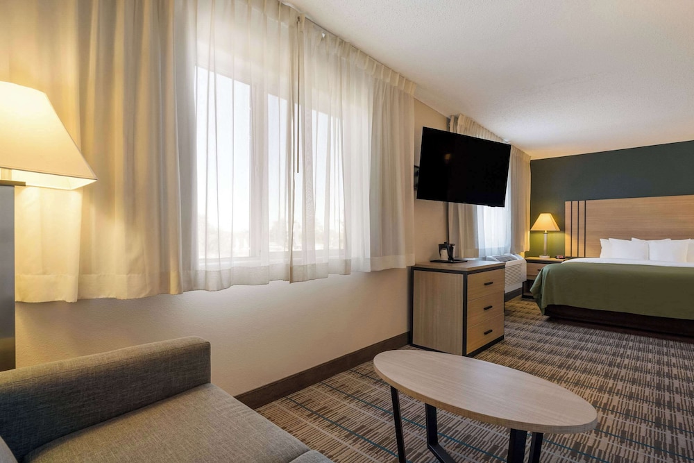Quality Inn Denver Northeast Brighton - photo 22