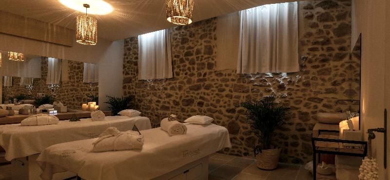 Domaine Tarbouriech Demeure Spa — Marseillan