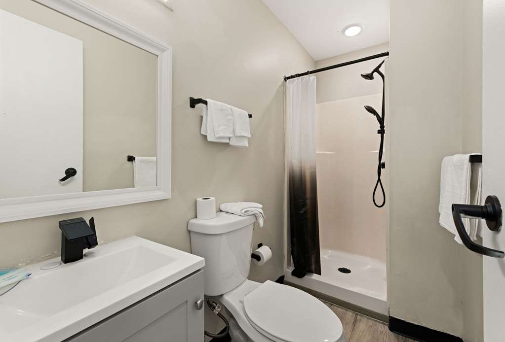 Rodeway Inn Charlotte Independence Blvd. - photo 24