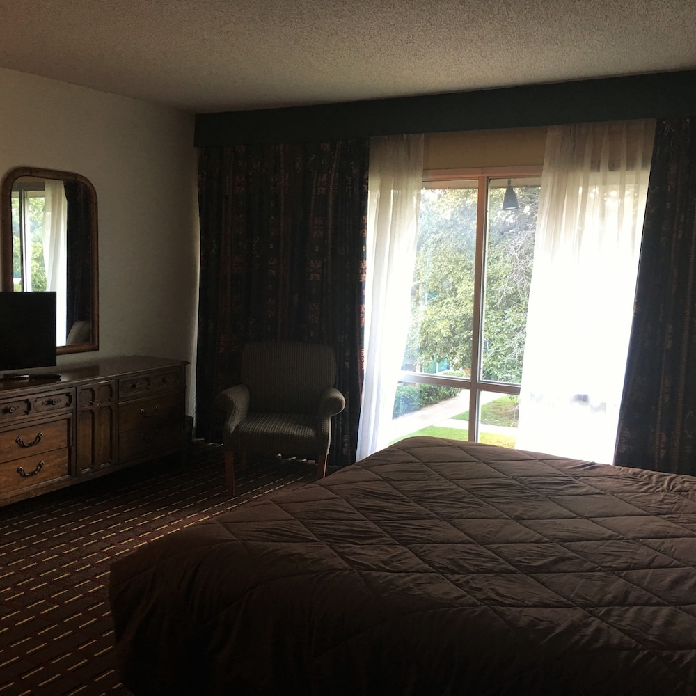 Biltmore Hotel Oklahoma - photo 35