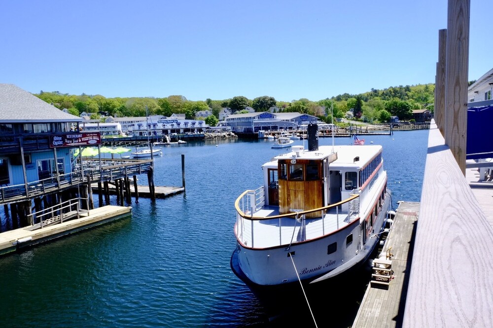 Fishermans Wharf Inn - photo 19