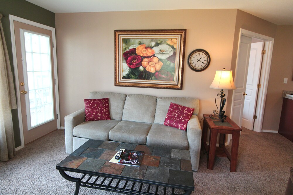 Brook Poolside Walk In Meadow Brook - photo 21