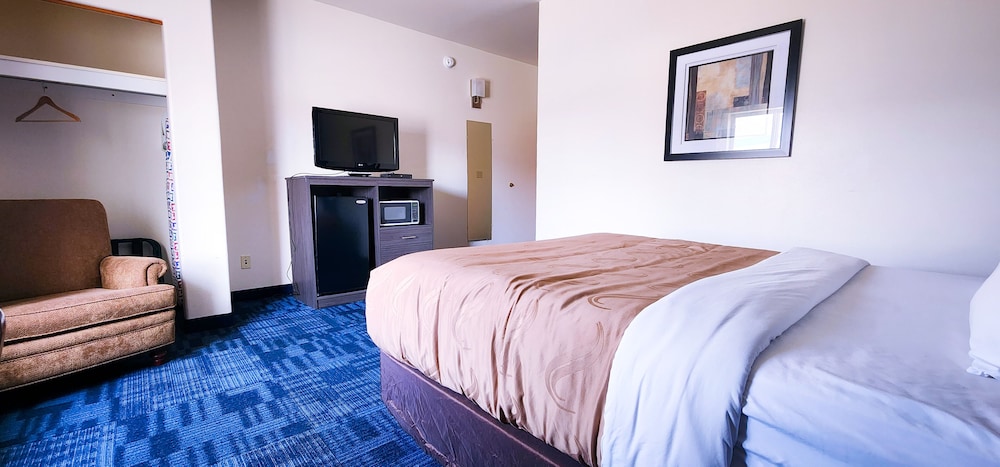 Helena Inn Airport - photo 6