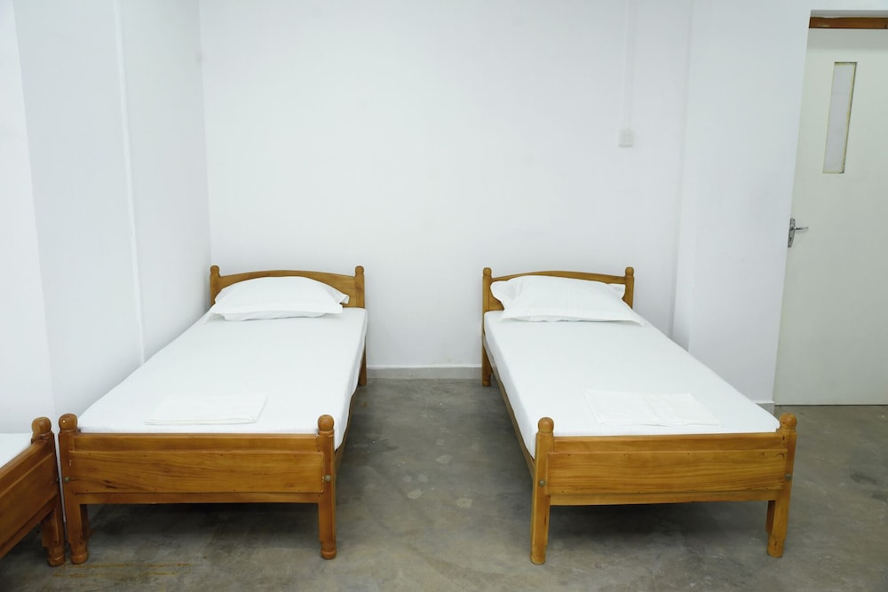 Colombo Mount Hostel — Dehiwala-Mount Lavinia — photo 3