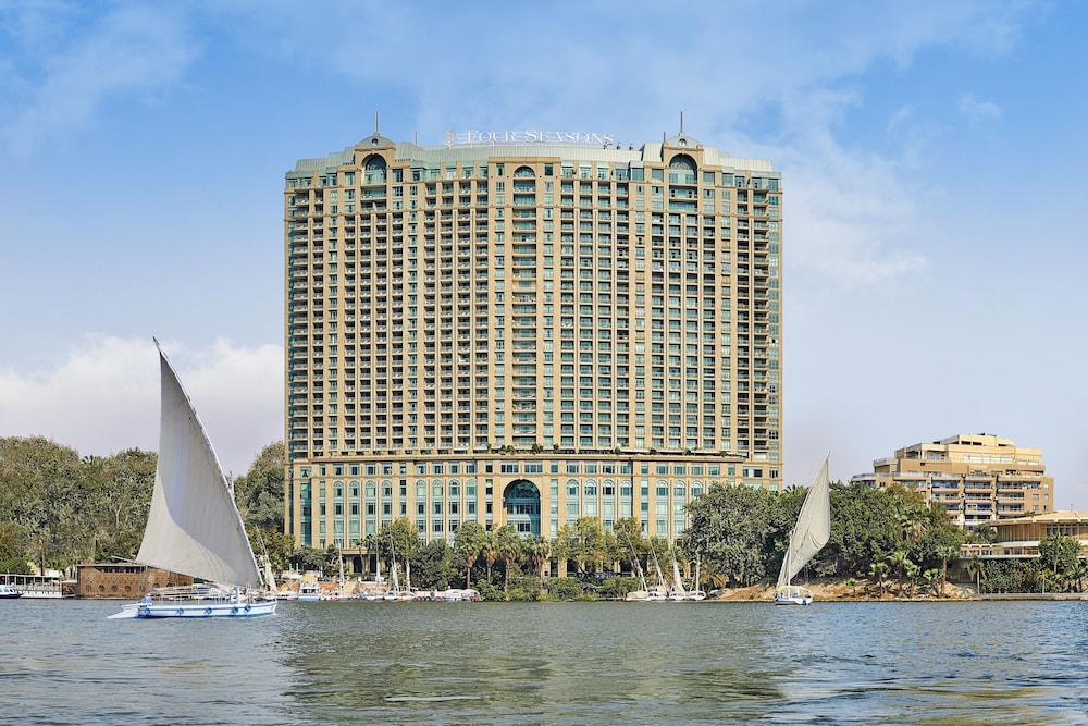 Four Seasons Hotel Cairo at Nile Plaza — Cairo — photo 2