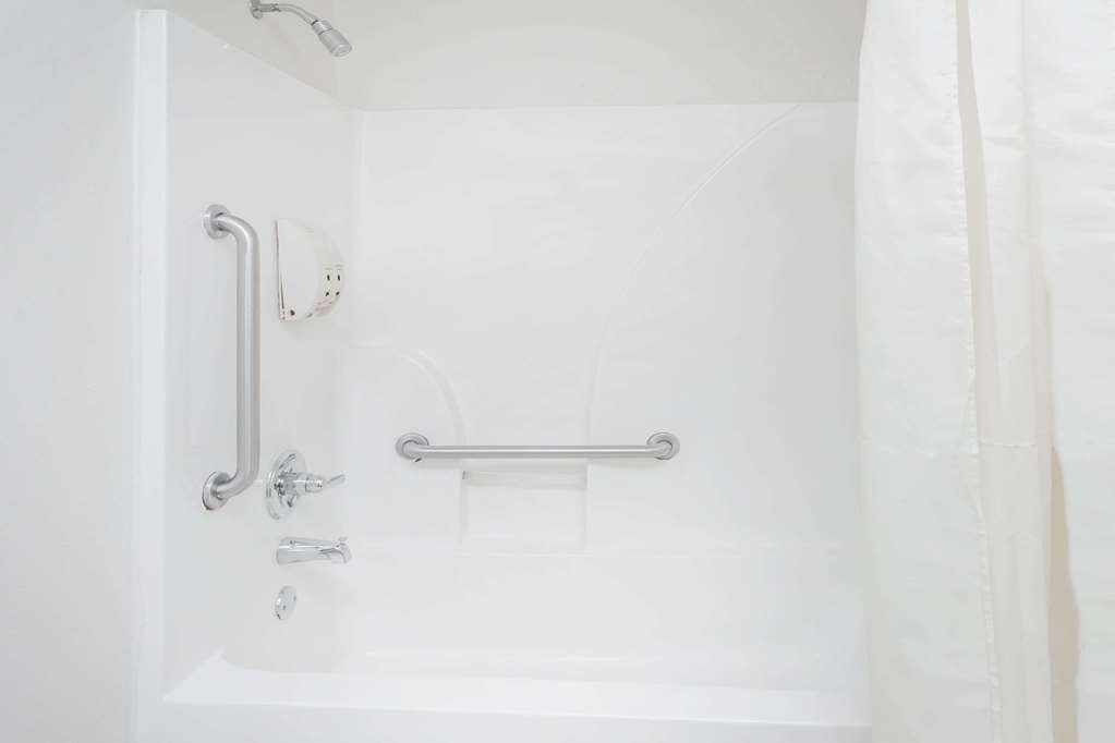 Days Inn by Wyndham Oneonta AL - photo 9