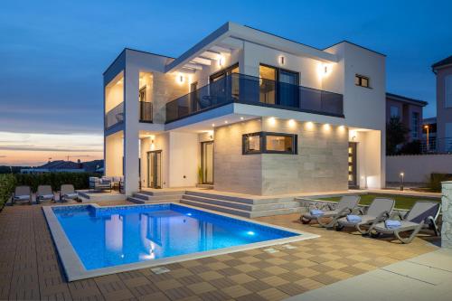 Luxury villa Mia — 4-Star Luxury Hotel in Vodice, Croatia