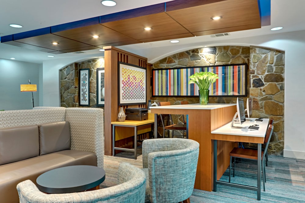 Holiday Inn Express Hotel & Suites Weatherford by IHG - photo 51