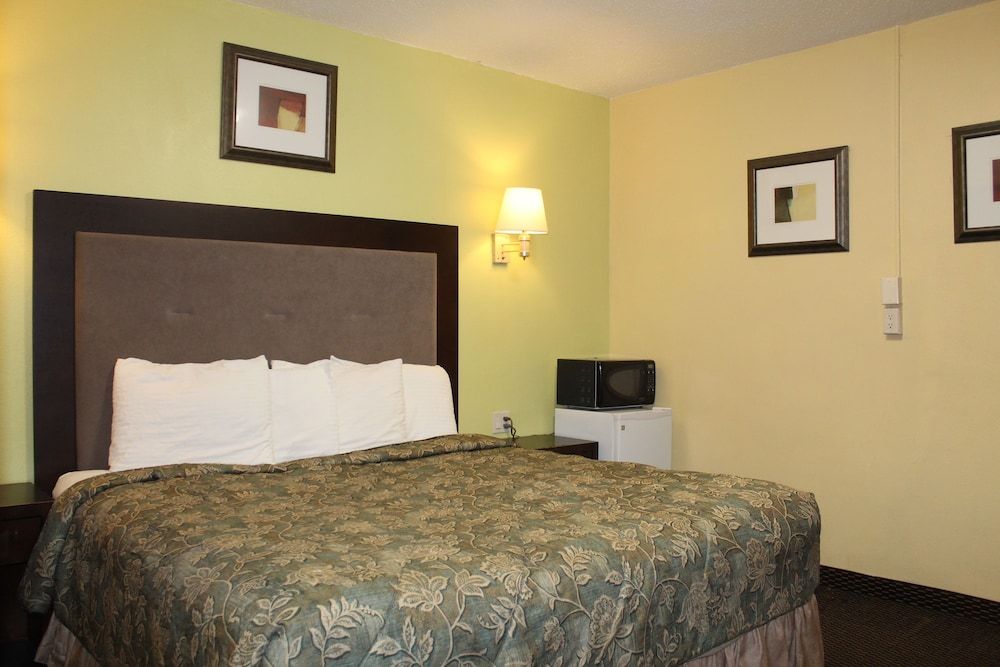 Double N Motel - photo 12