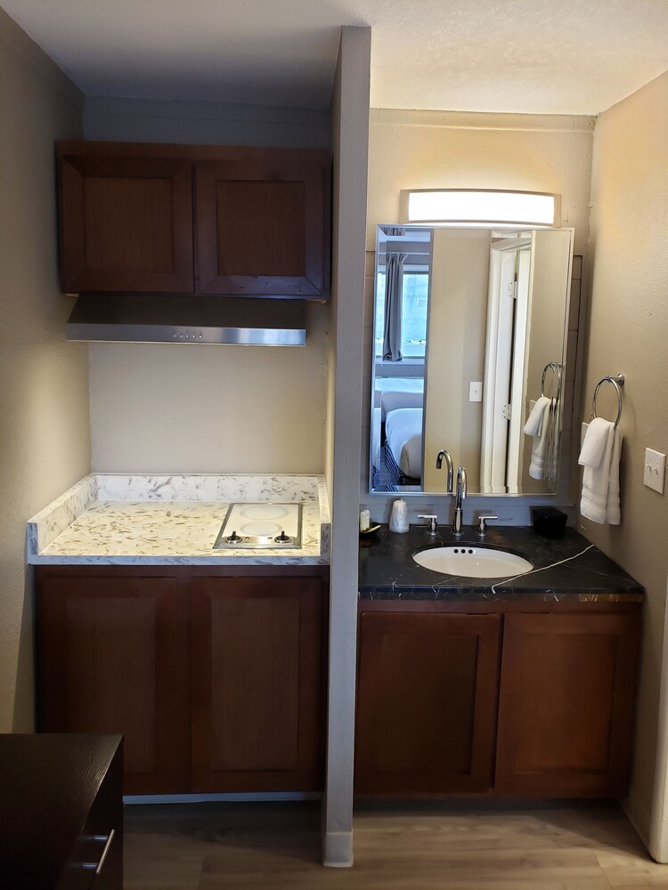 Yakima Valley Inn - photo 14