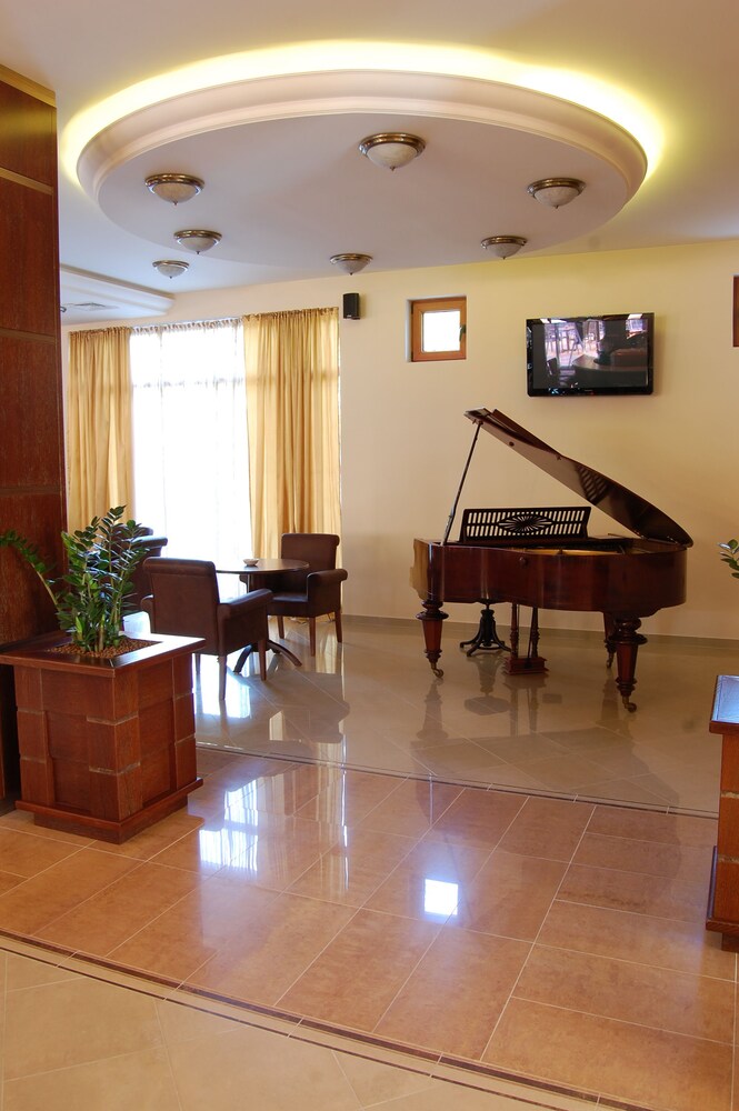 Hill Hotel — Jagodina — photo 2