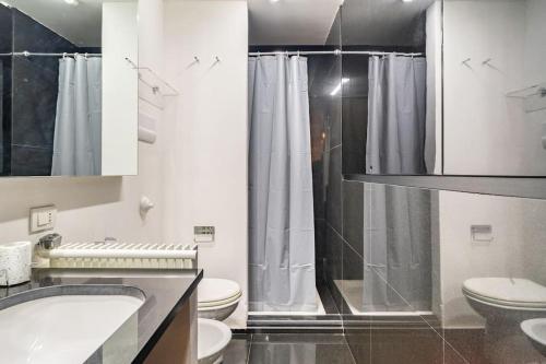 Luxury suite 2 min dal Politeama Free Parking — 4-Star Luxury Hotel in Palermo, Italy