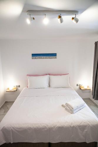 Beautiful Central Cozy Apartment — 4-Star Luxury Hotel in Athens, Greece