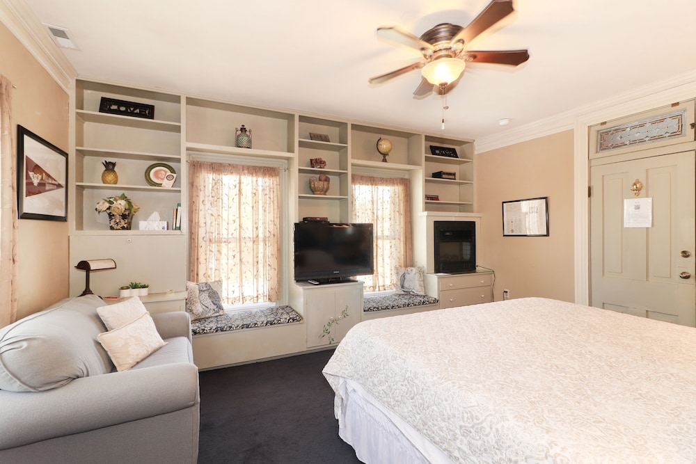 Loganberry Inn - photo 23