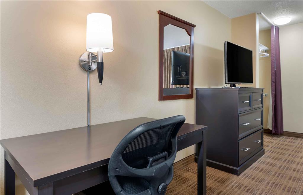 Extended Stay America Suites Indianapolis Castleton - photo 25
