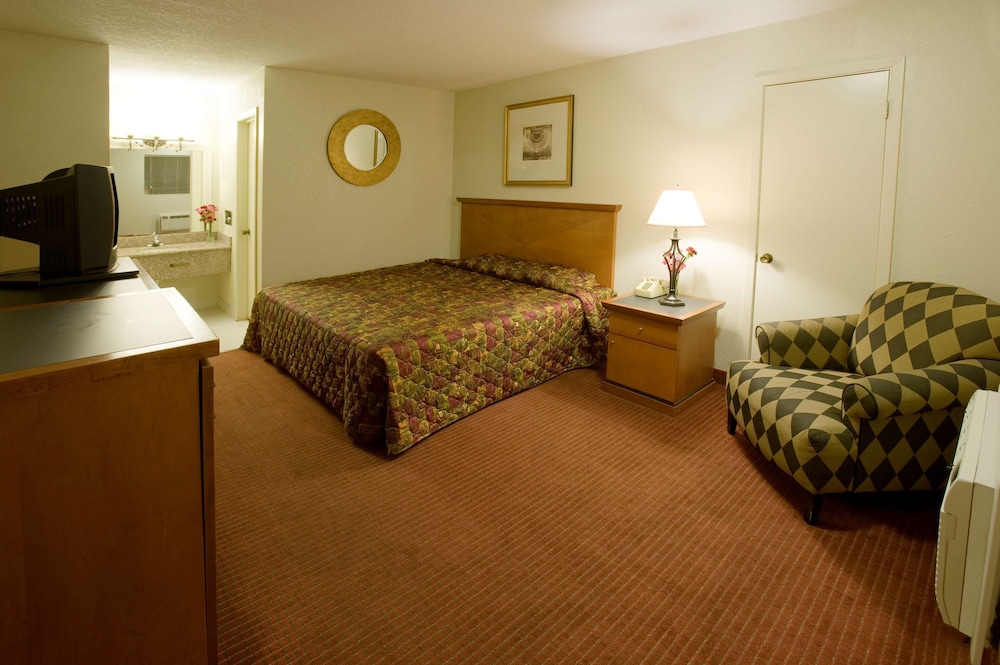 Americas Best Value Inn Edna - photo 19
