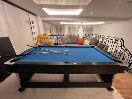 Luxury Pool Villa 5BR 12pax with Private Lift in Ekkamai