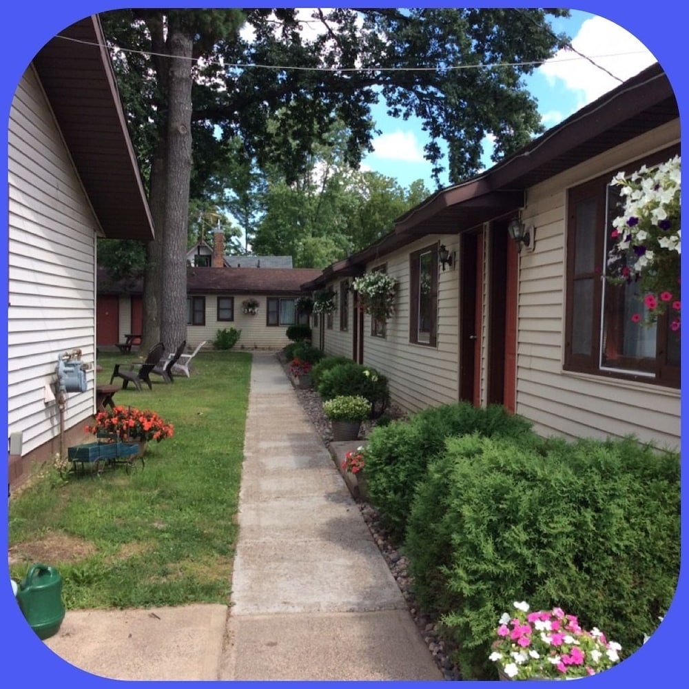 Pullman Motel - photo 23