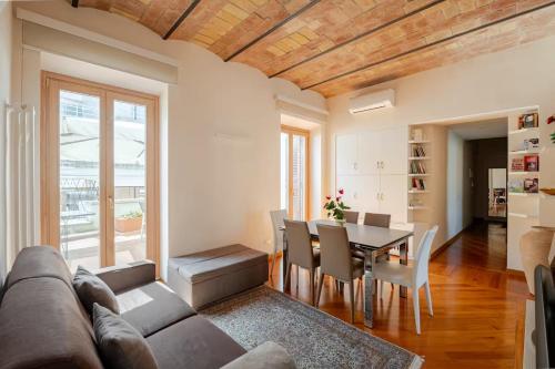 Via Umbria 25 Luxury Suites — 4-Star Luxury Hotel in Rome, Italy