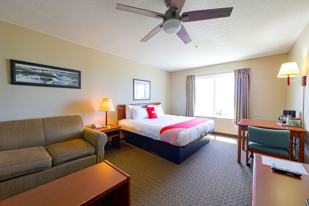 Siletz Bay Beachfront Hotel by OYO Lincoln City - photo 32