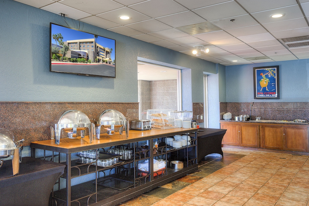 DoubleTree by Hilton Phoenix North - photo 23