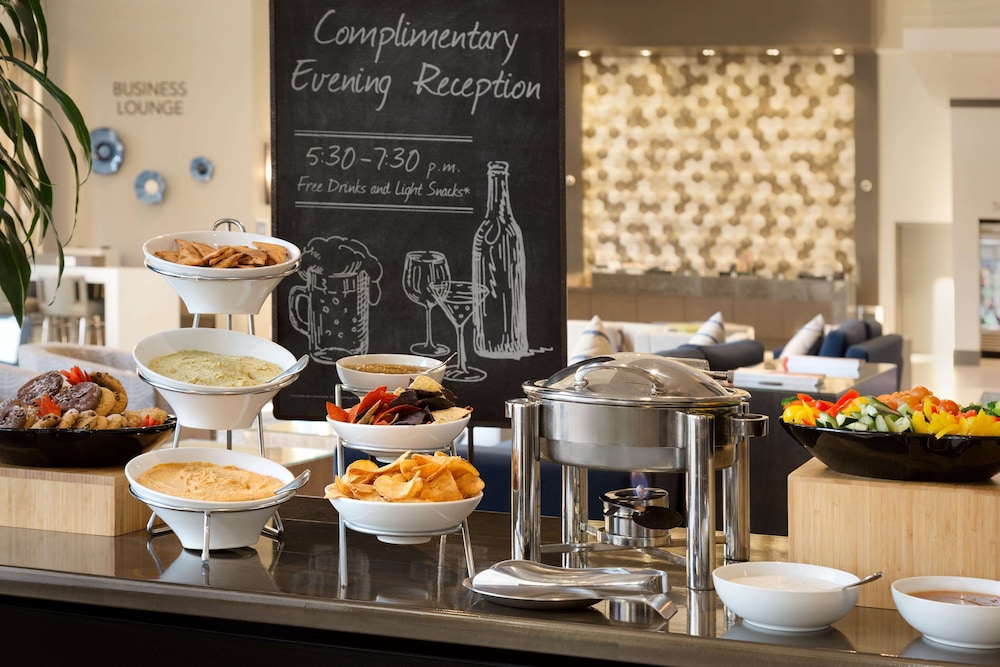 Embassy Suites by Hilton The Woodlands at Hughes Landing - photo 29