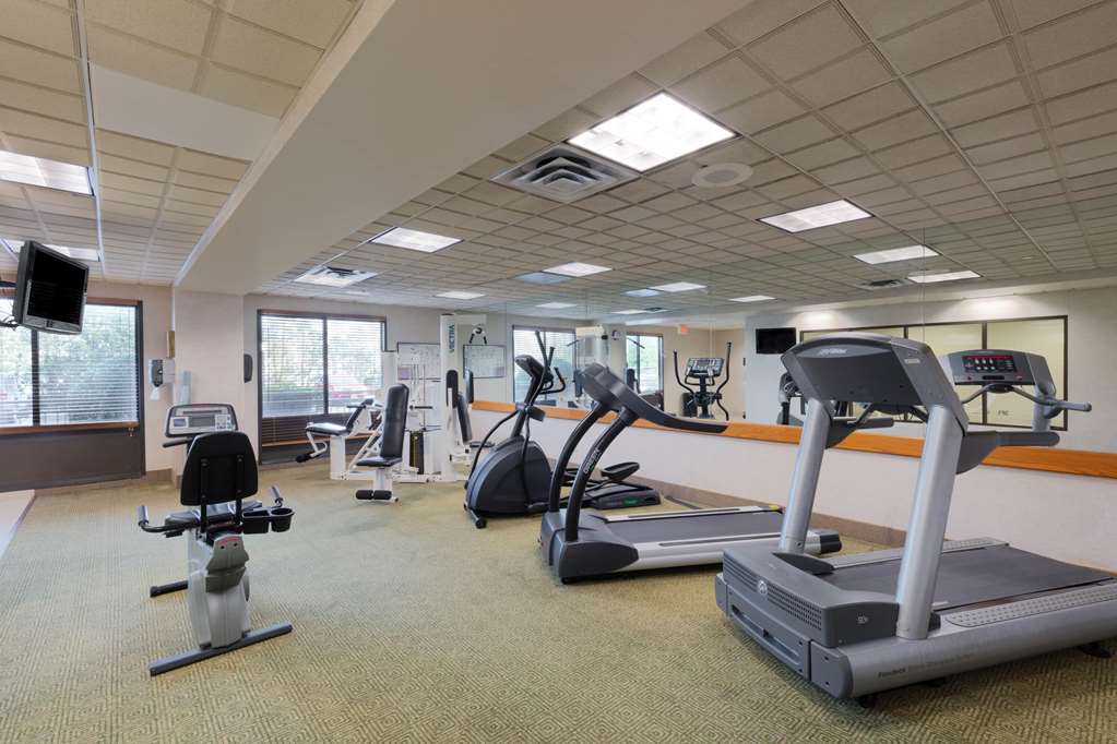 La Quinta Inn & Suites by Wyndham Garden City - photo 13