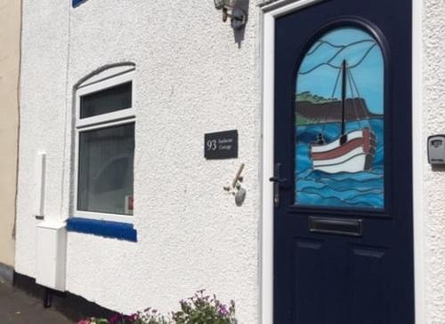 Sunbeam Cottage 3 bedroom traditional cottage Straight off the beach — 4-Star Luxury Hotel in Filey, United Kingdom
