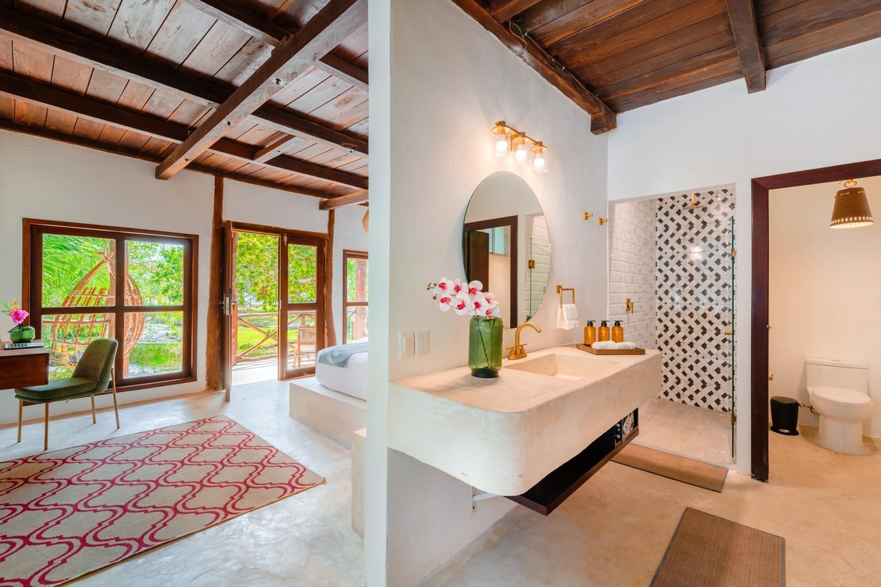 Azulea Bacalar Hotel & Spa Lagoon Front
