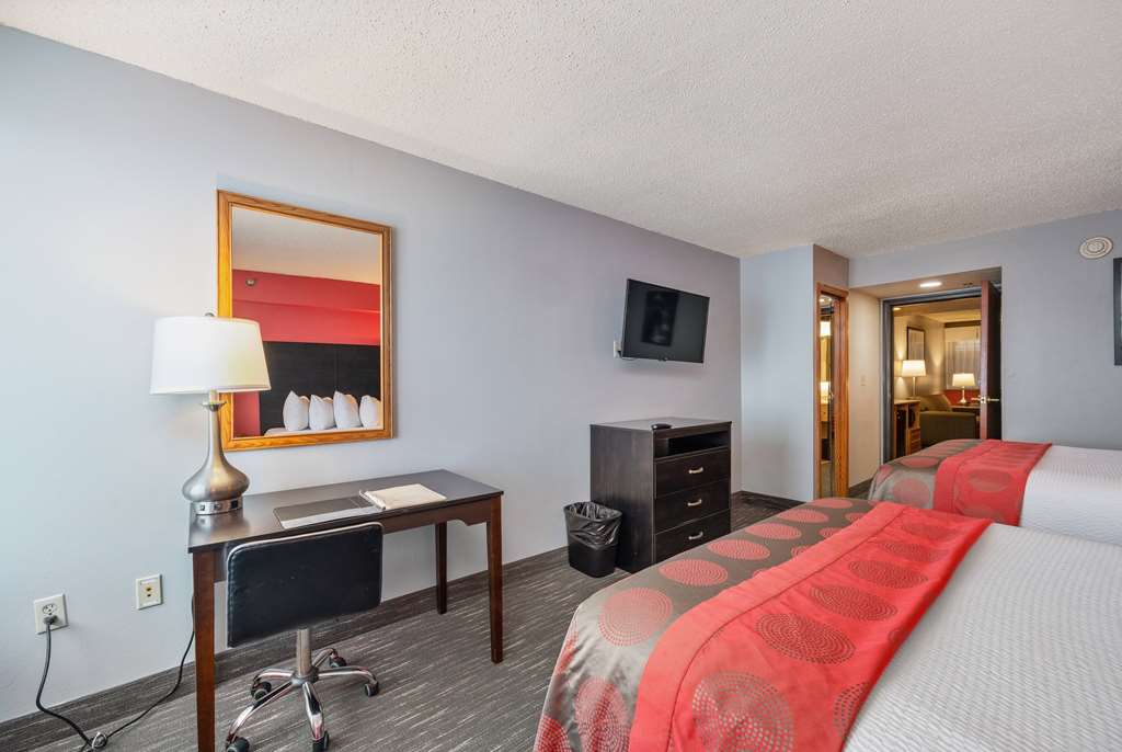 Ramada by Wyndham Sioux Falls Airport Waterpark & Event Ctr - photo 30