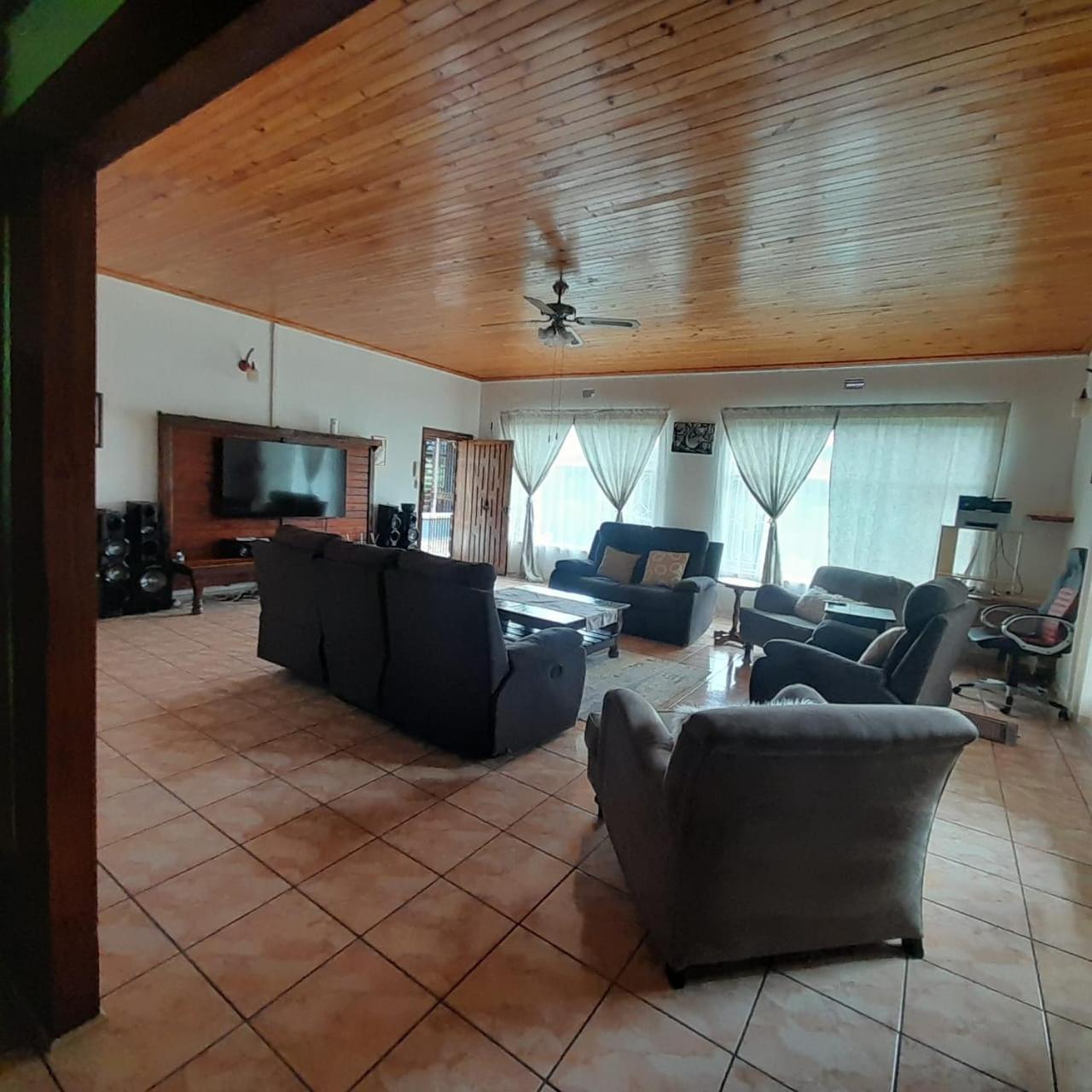 38 On Andrew Street in Unknown City, South Africa