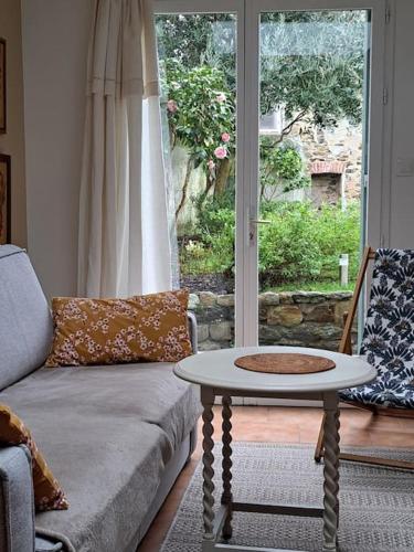 Maisonnette l’Olivier Bleu in Nantes, France