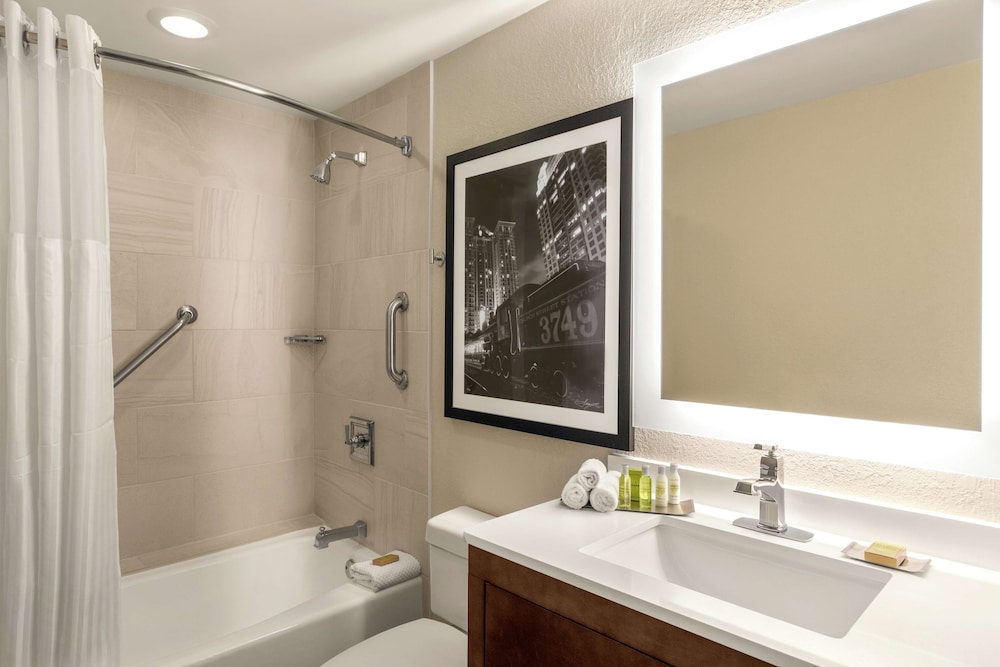 DoubleTree by Hilton Hotel Orlando Downtown - photo 54