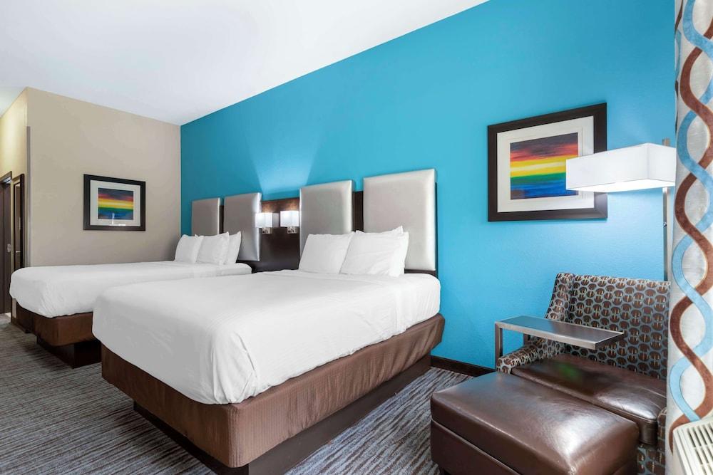 Best Western Plus Pleasanton Hotel - photo 3