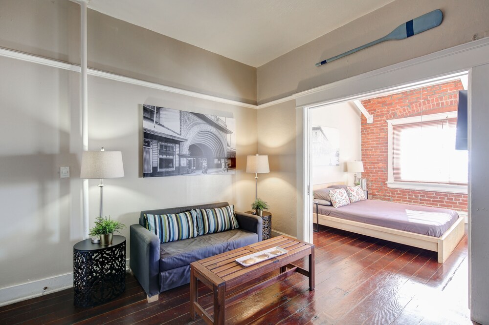 Ellison Suites - photo 56
