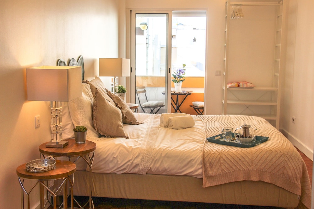 Apartamentos SweetHomes — 4-Star Luxury Hotel in Faro, Portugal