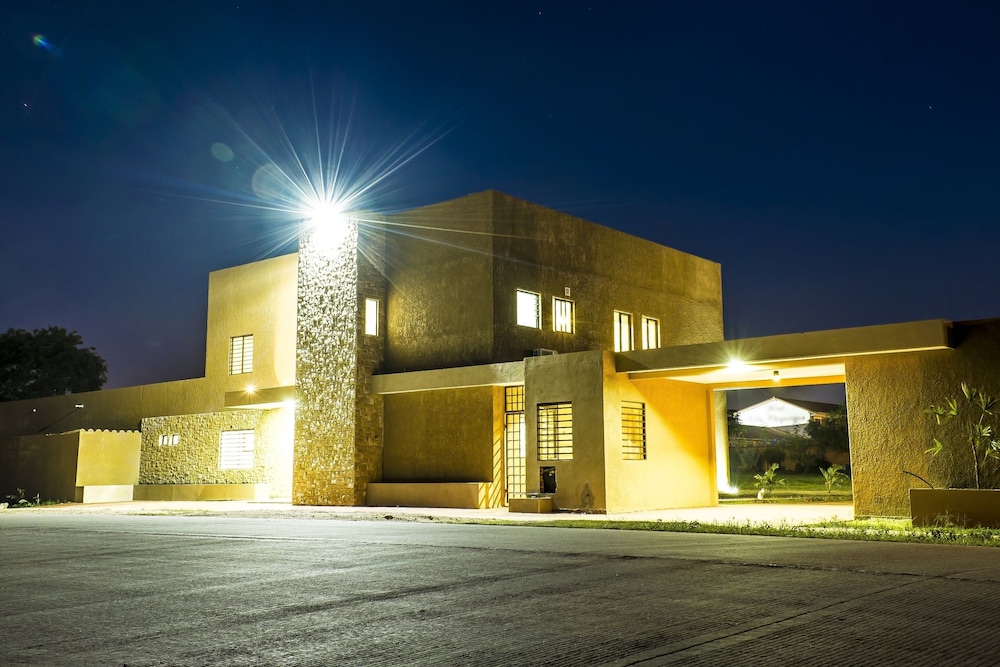 El Suto Aparthotel in Unknown City, Bolivia