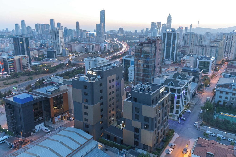 Park Inn by Radisson Istanbul Atasehir — 4-Star Luxury Hotel in Istanbul, Turkey