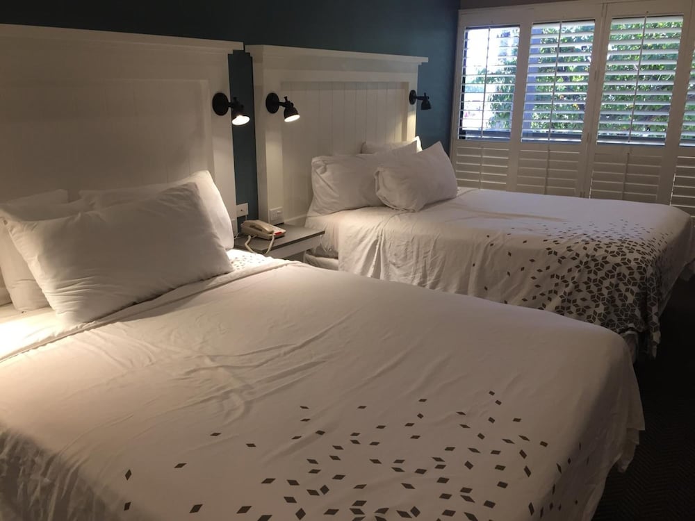 Pacific Shores Inn on Pacific Beach - photo 16