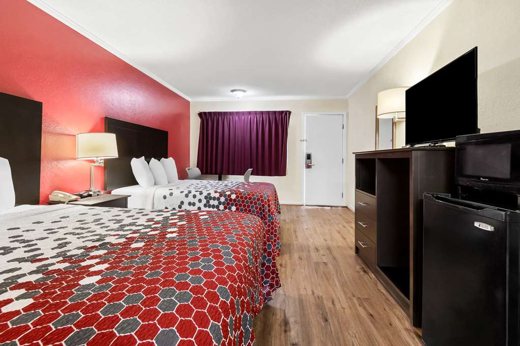 Econo Lodge St. George - photo 15
